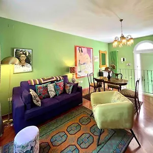Maggie's Place With Private Backyard Appartamento Ravenna