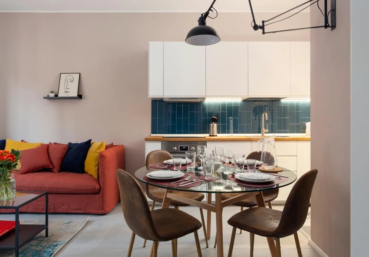 Bilocale Aleardi Apartment Milan